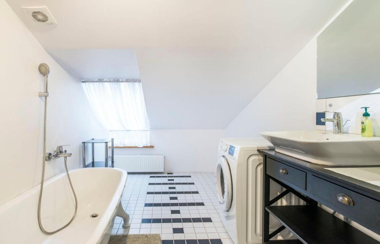 Lejlighed 2-level Penthouse With Terrace And Free Parking Riga